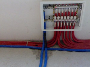 27042009829